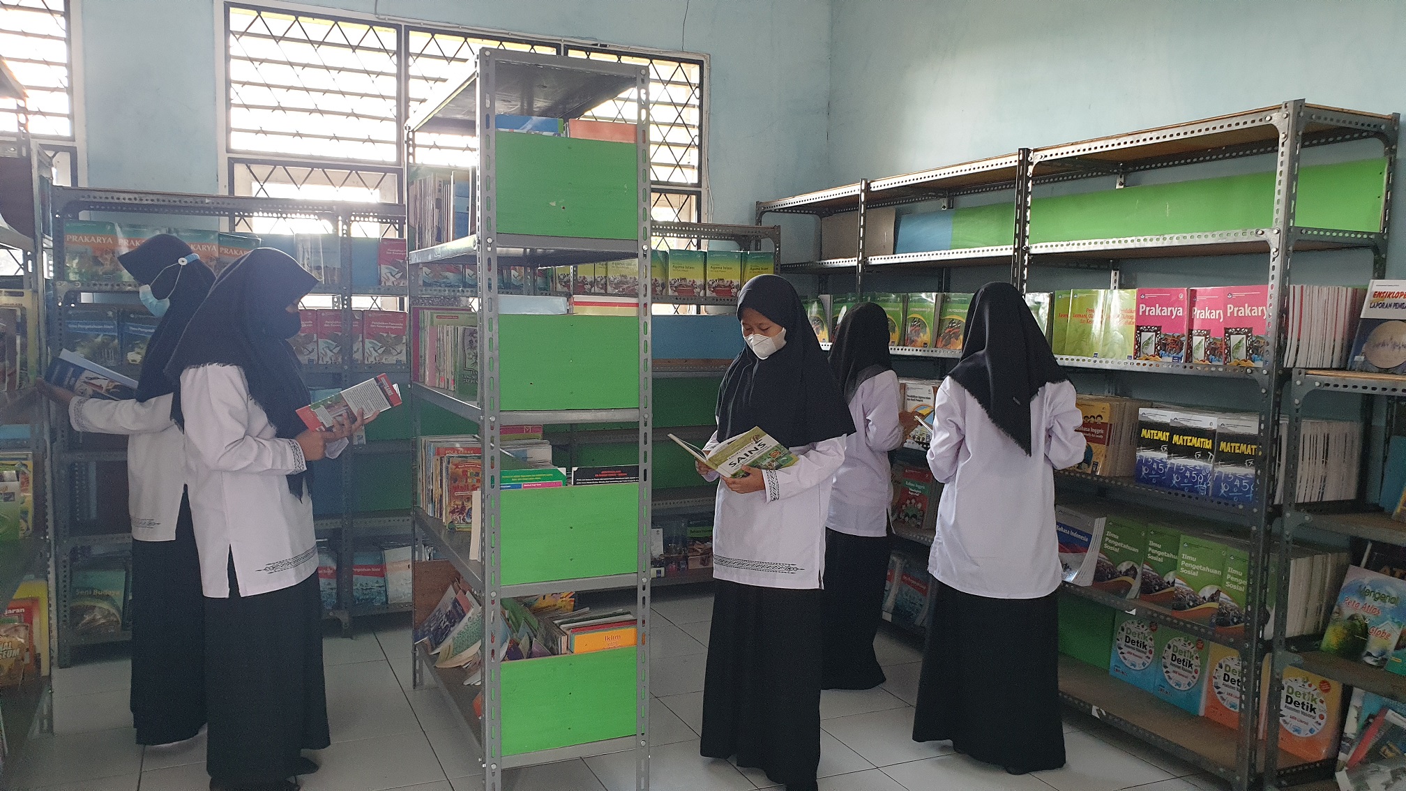 SDN Saga 2 Balaraja Miliki Perpustakaan Baru dengan Ribuan Buku