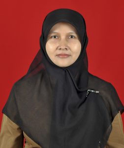 Desi Prihatiningsih, S.Pd (Guru IPS)
